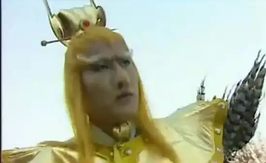 于震个人照