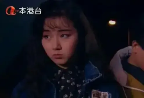 万绮雯近照